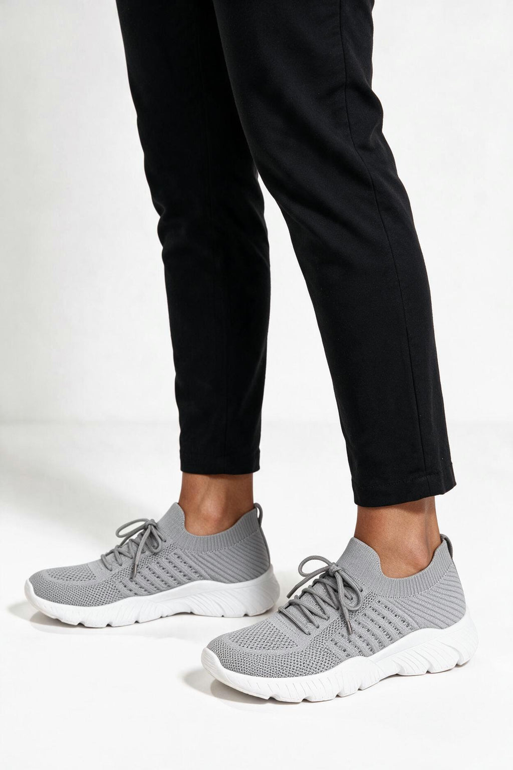 SOLTERI Amandine - Breathable Mesh Trainer