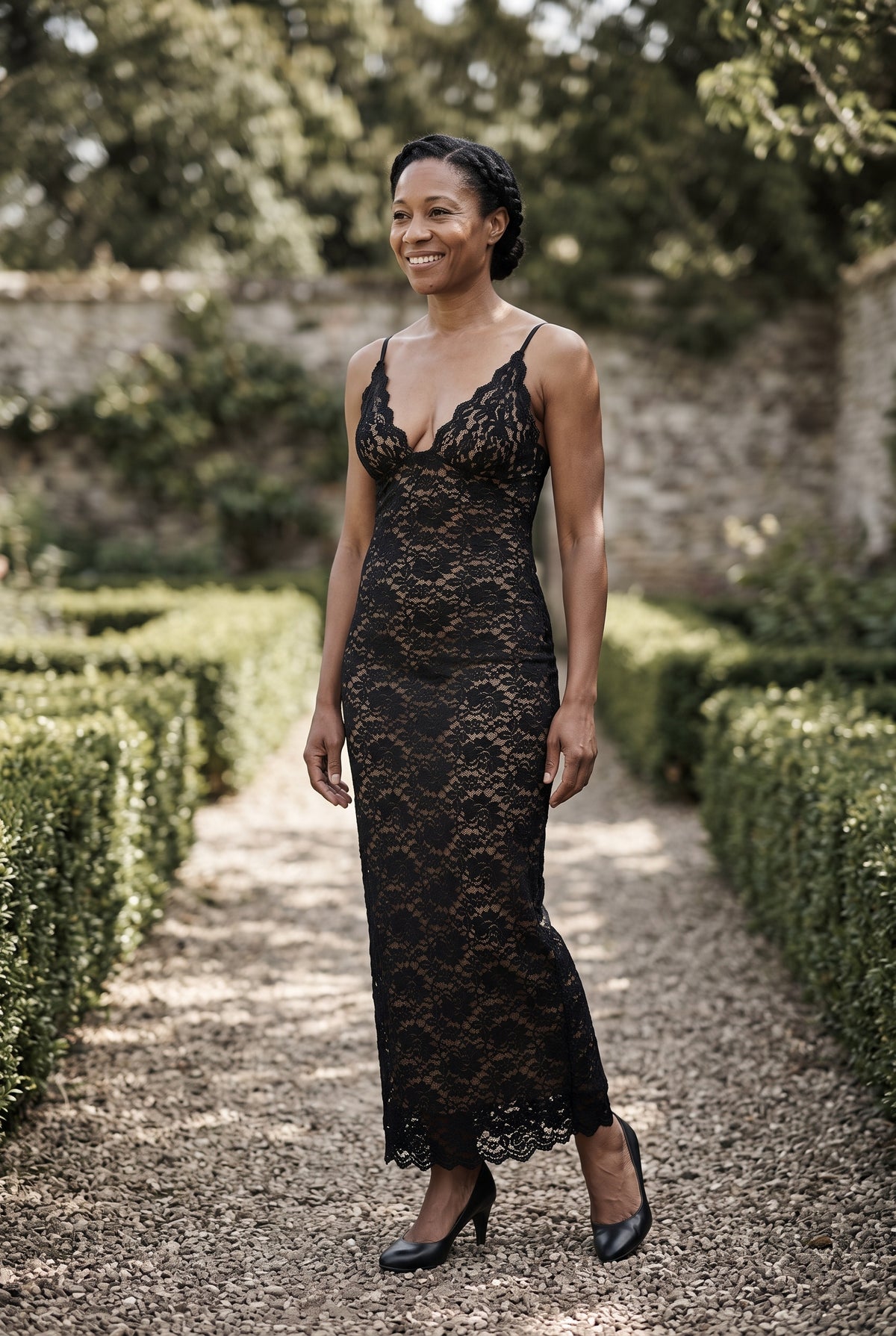 SOLTERI Arabella - Lace Evening Maxi Dress