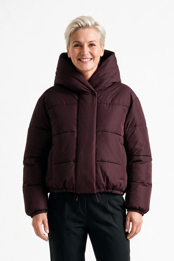 SOLTERI Brielle - Short Hooded Padded Jacket - Burgundy