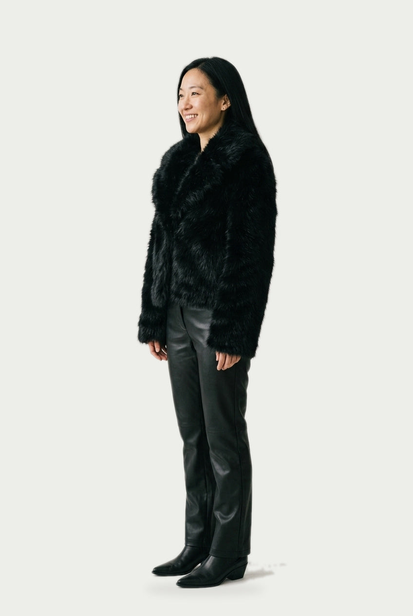 SOLTERI Ophelia - Cropped Faux Fur Jacket
