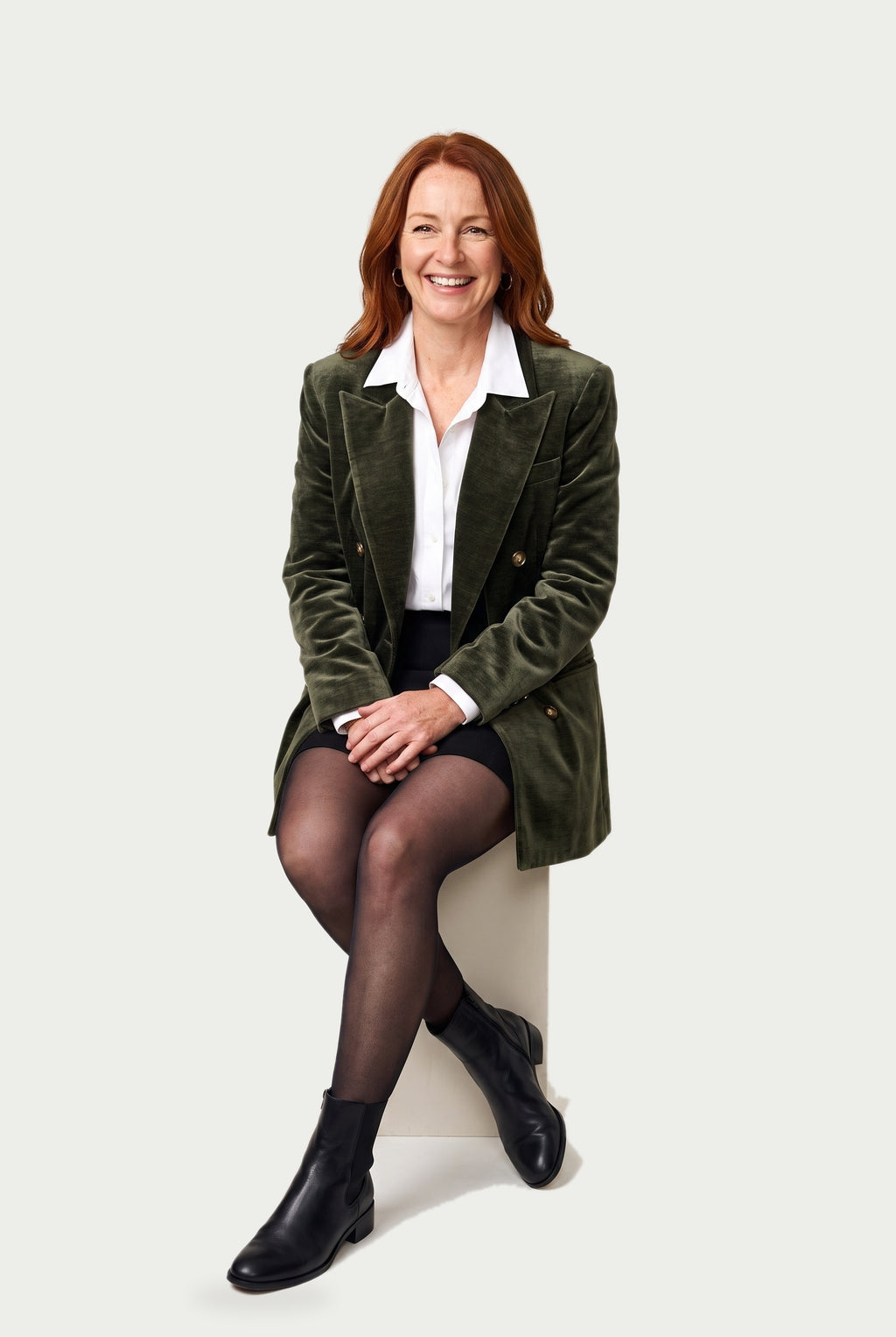 SOLTERI Annika - Oversized Velvet Blazer