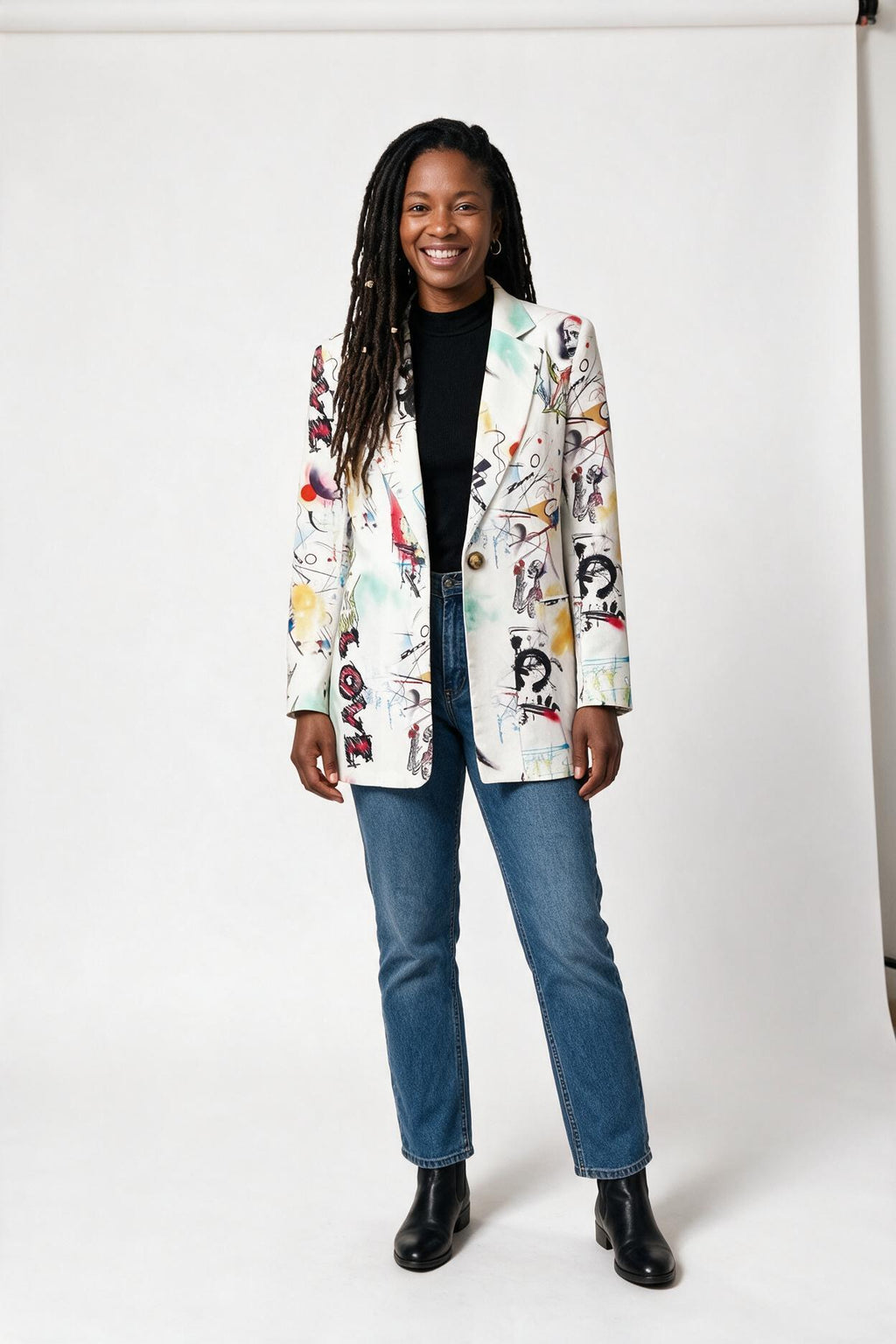 SOLTERI Elodie - Art-Print Longline Blazer - White