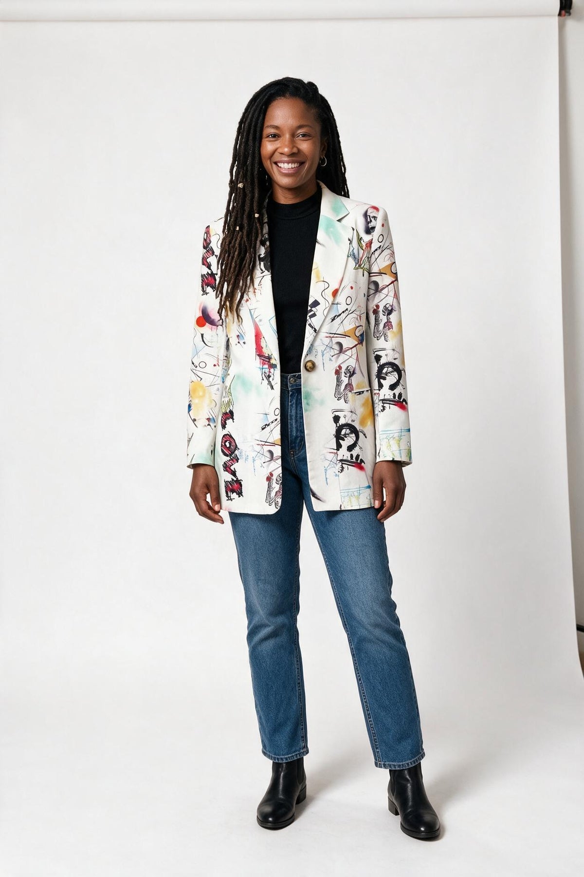 SOLTERI Elodie - Art-Print Longline Blazer - White