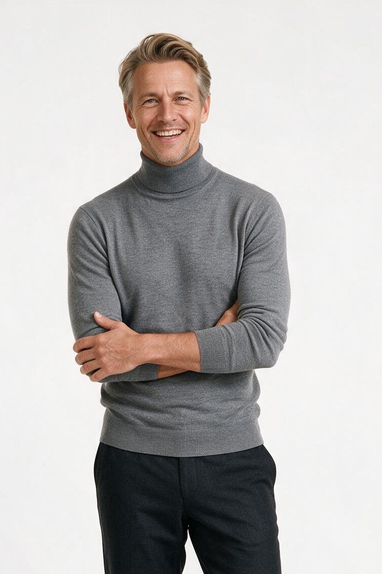SOLTERI Carrick - Fine-Knit Turtleneck Sweater