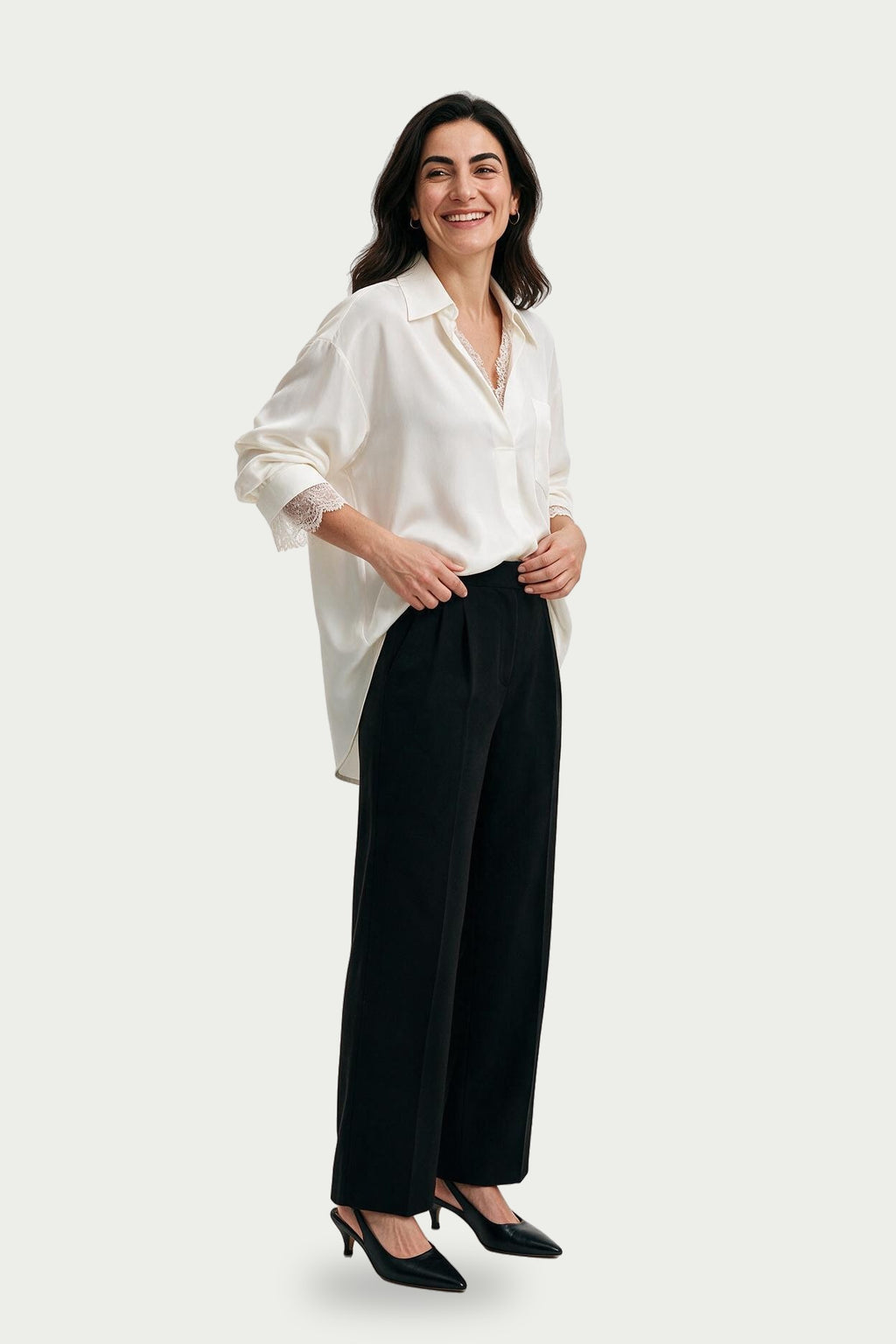 SOLTERI Constance - Oversized Lace-Trim Shirt
