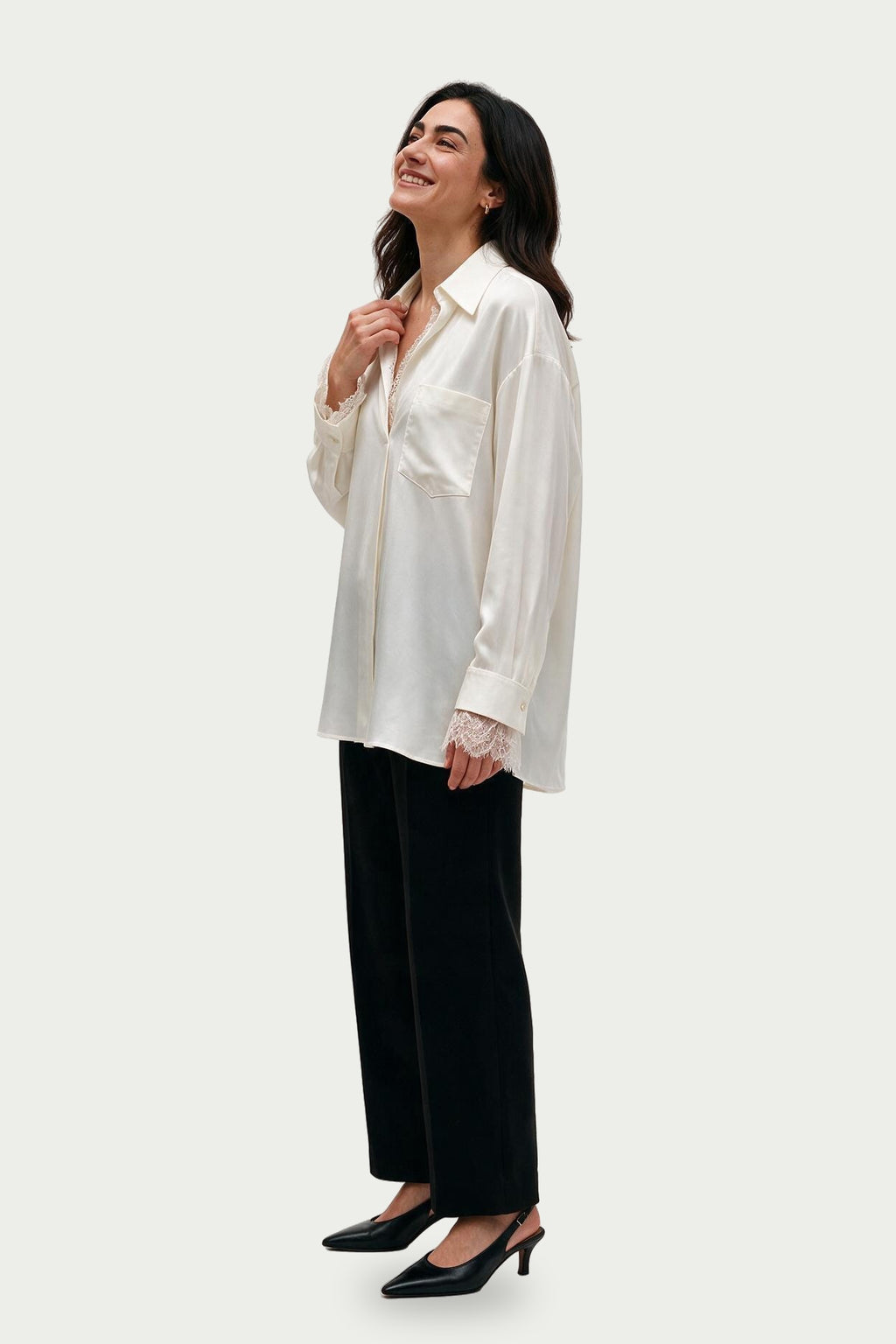 SOLTERI Constance - Oversized Lace-Trim Shirt