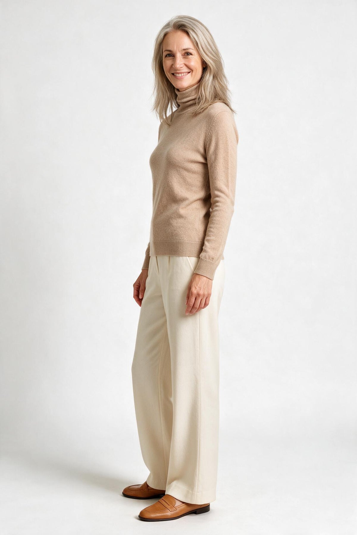SOLTERI Soft Thin Knit Cashmere Sweater
