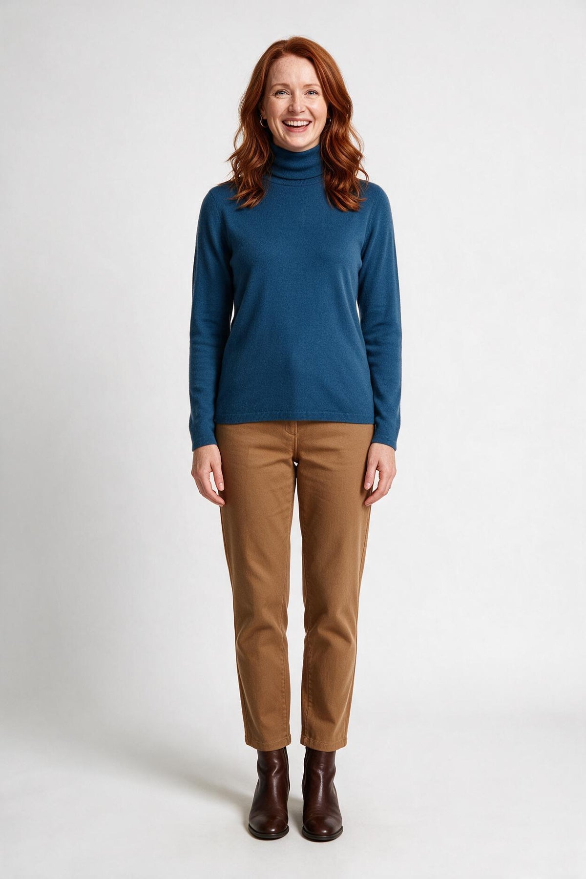 SOLTERI Women’s Turtleneck Sweater with Long Sleeves and Plain Surface