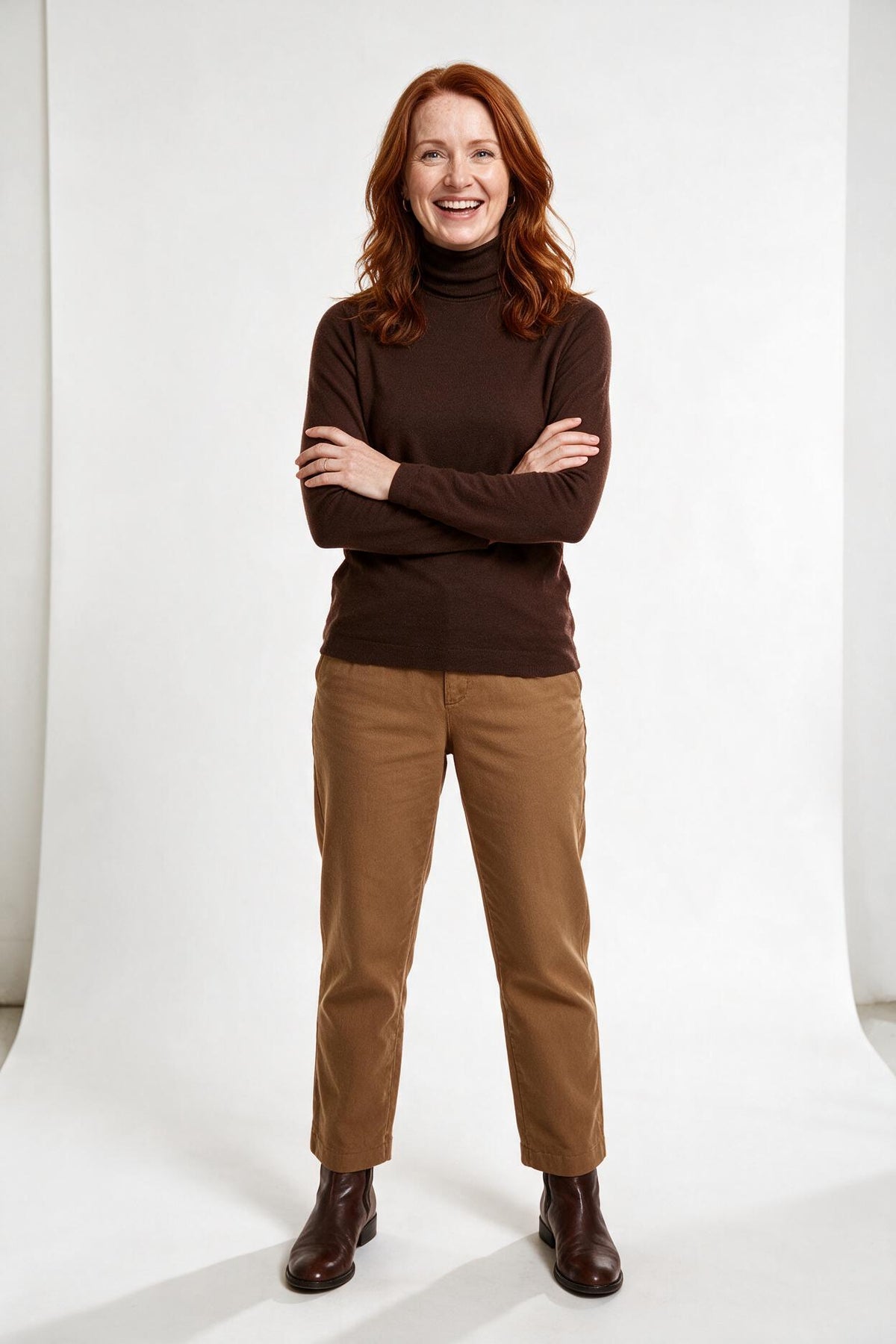 SOLTERI Women’s Turtleneck Sweater with Long Sleeves and Plain Surface