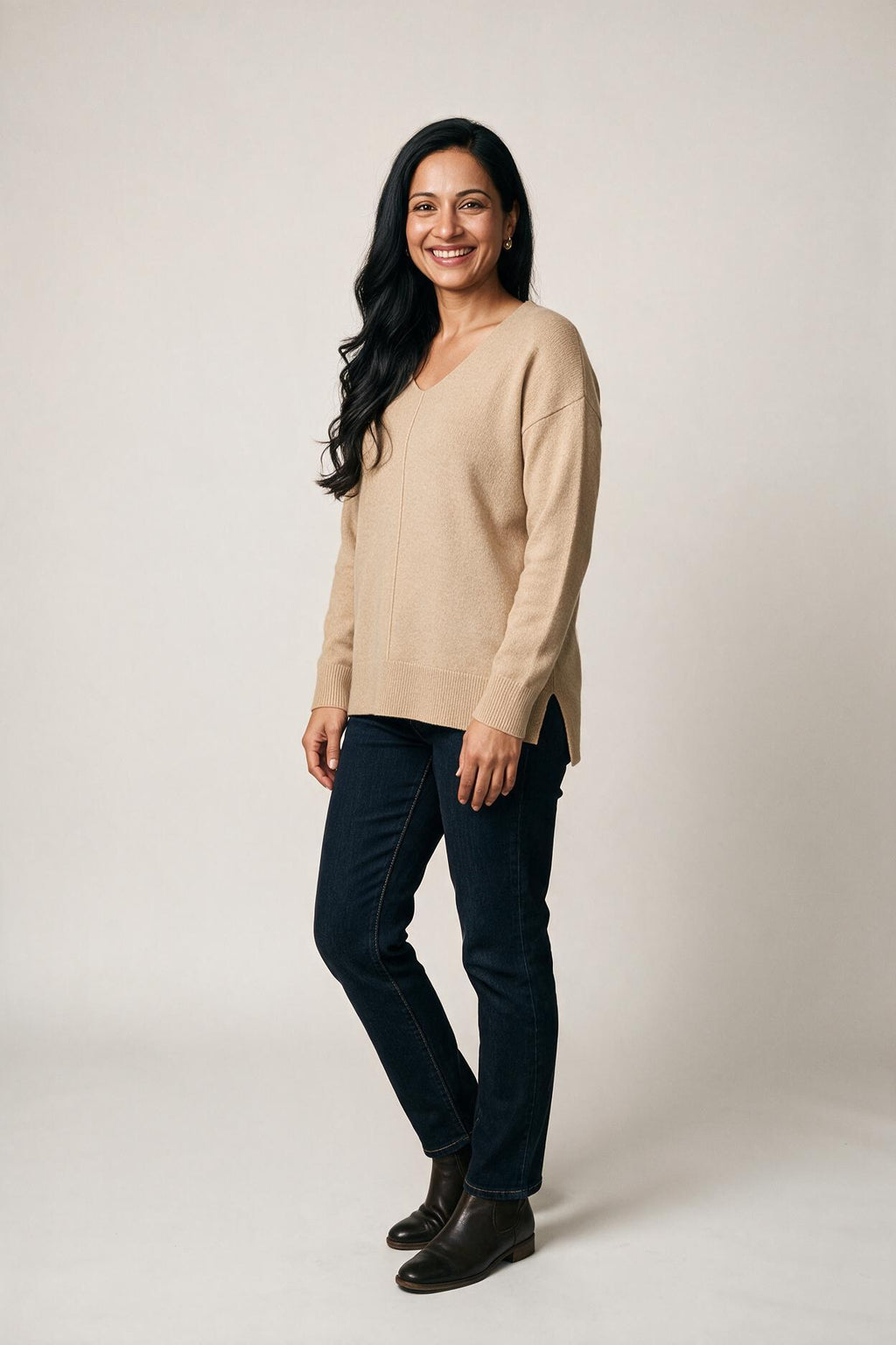 SOLTERI Women’s V-Neck Textured Knit Sweater with Chevron Pattern and Long Sleeves