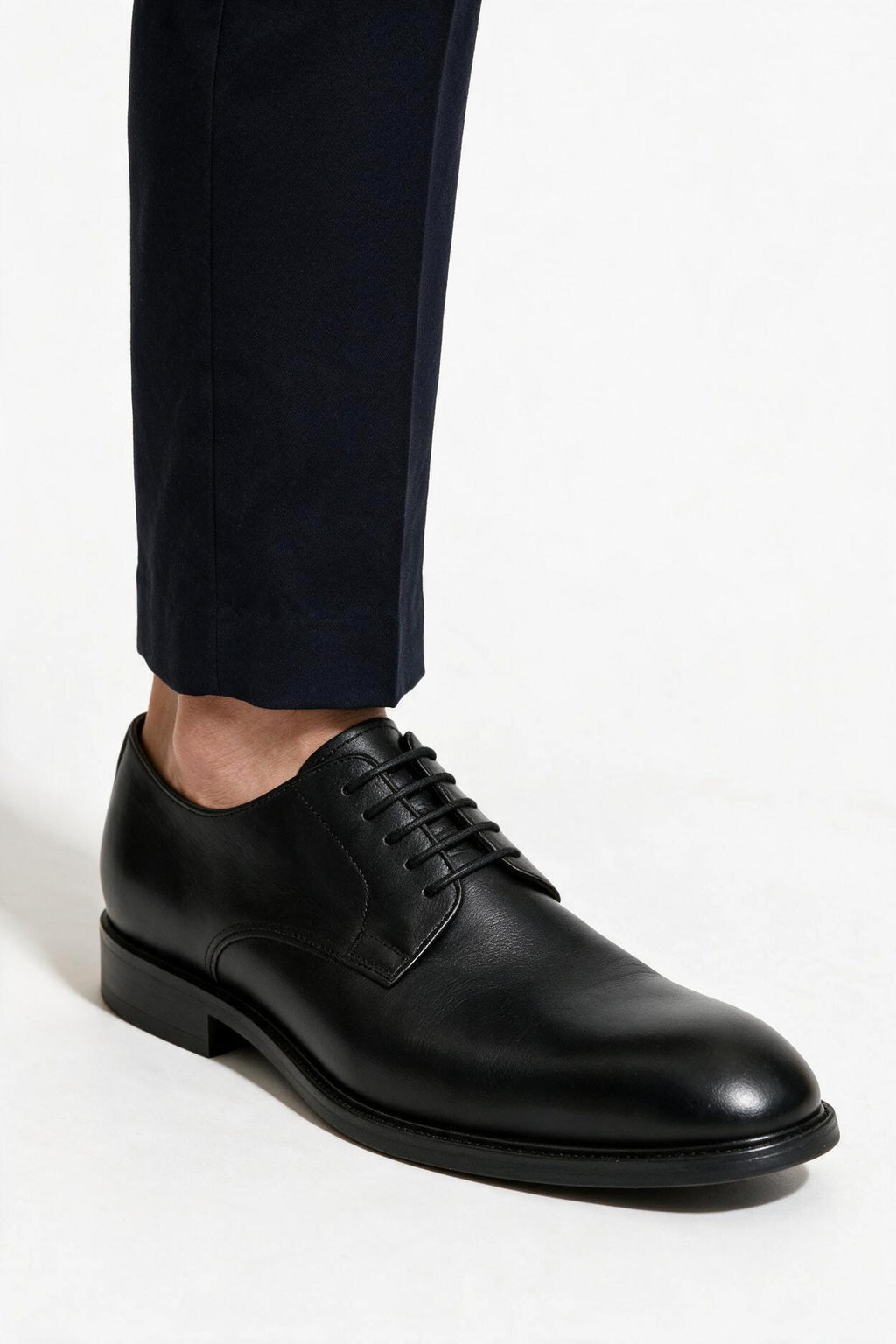 SOLTERI Garrick - Classic Lace-Up Derby