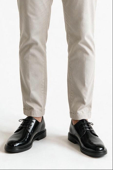 SOLTERI Garrick - Classic Lace-Up Derby - Glossy Black