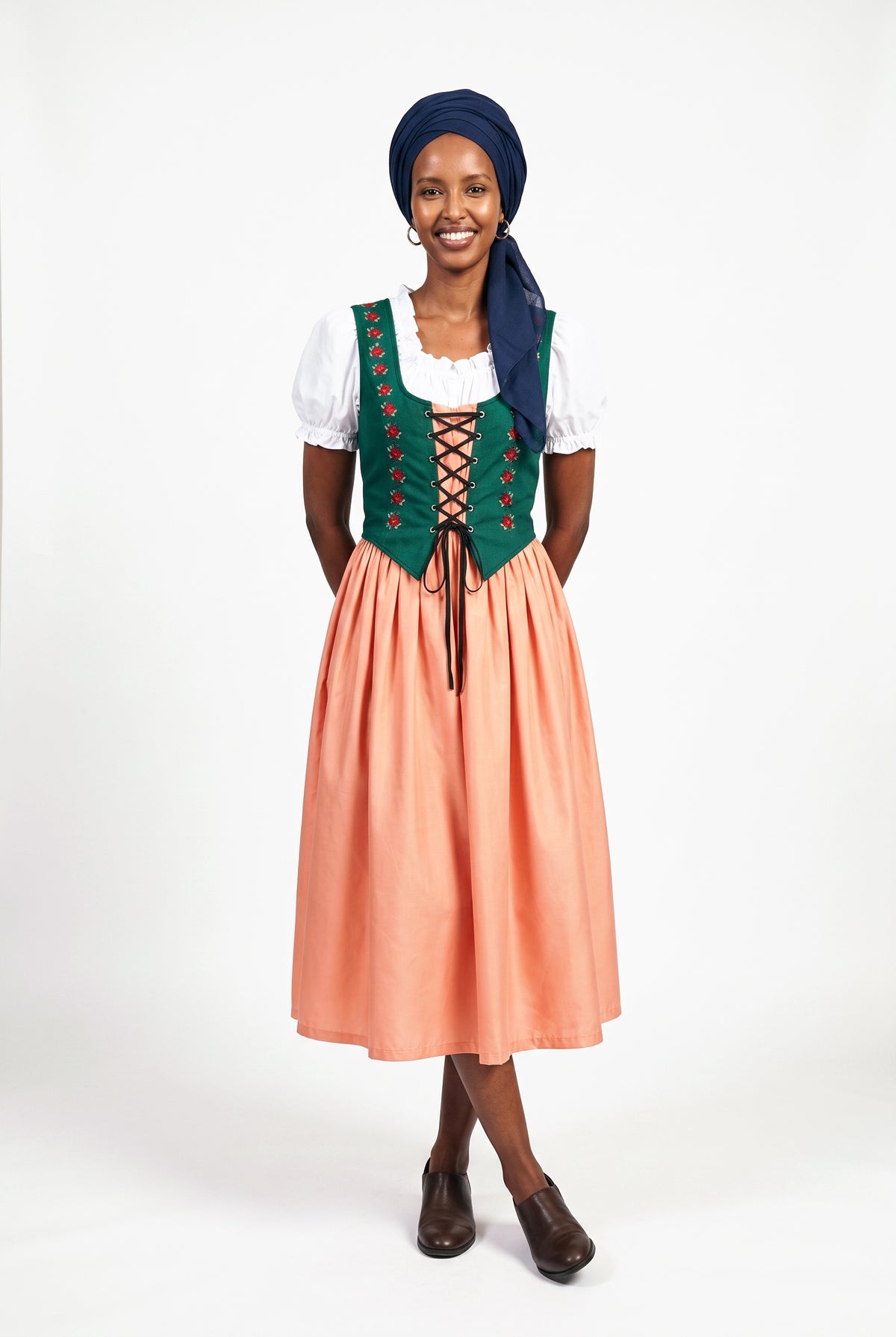 SOLTERI Greta - Elegant Rose Embroidered Dirndl Dress