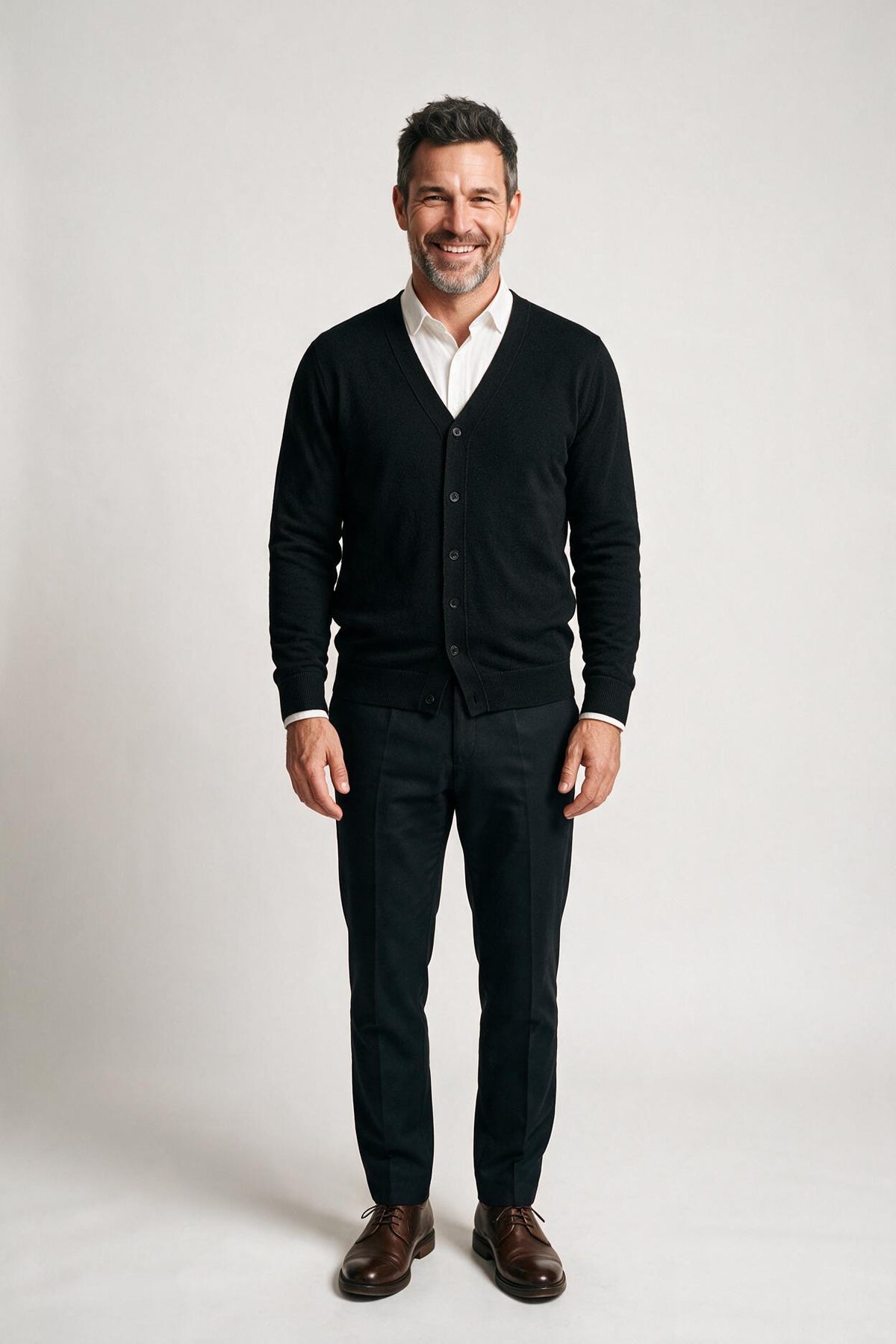 SOLTERI Luca Moretti | Elegant V-Neck Cardigan For Men
