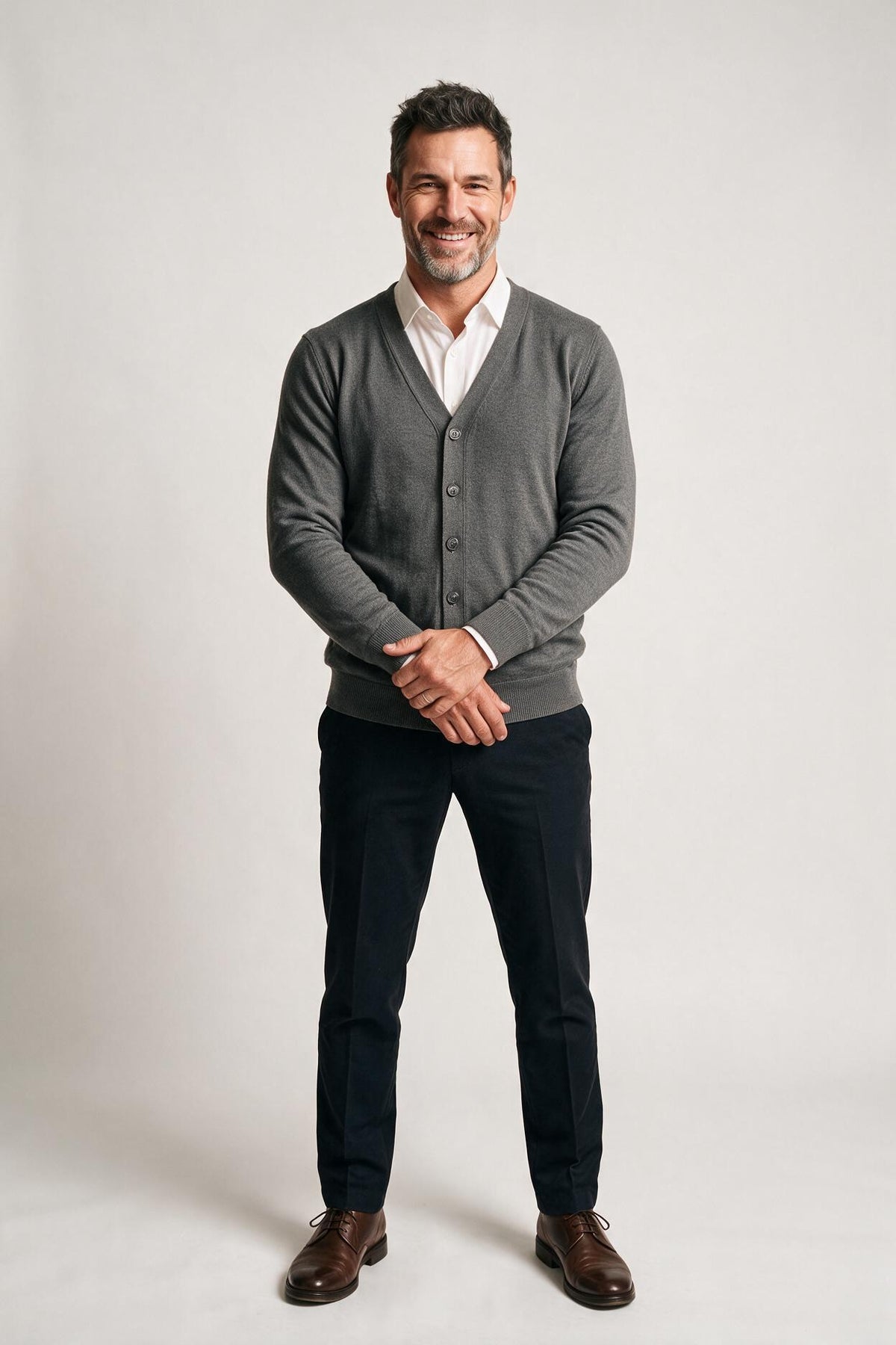 SOLTERI Luca Moretti | Elegant V-Neck Cardigan For Men