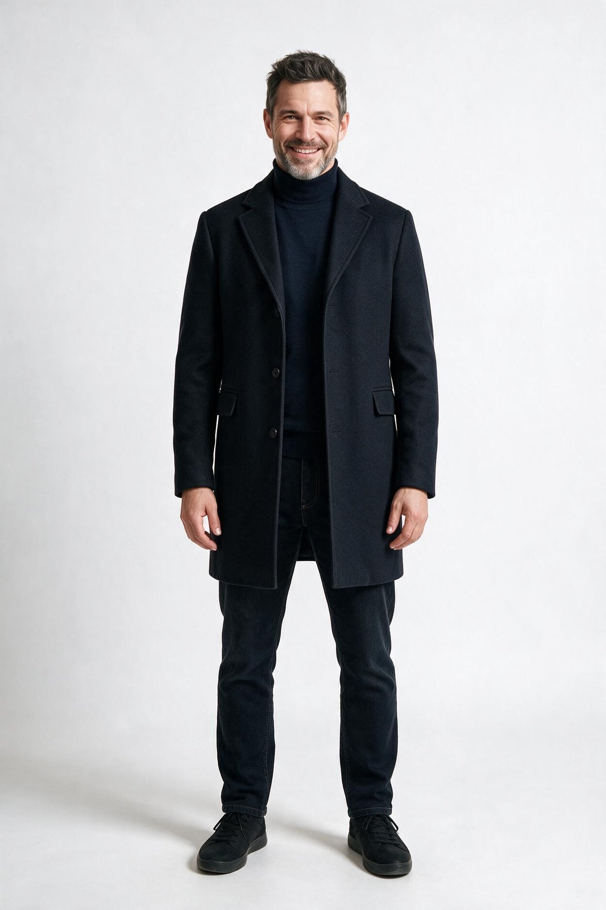 SOLTERI Beaumont - Classic Wool-Blend Overcoat - Black