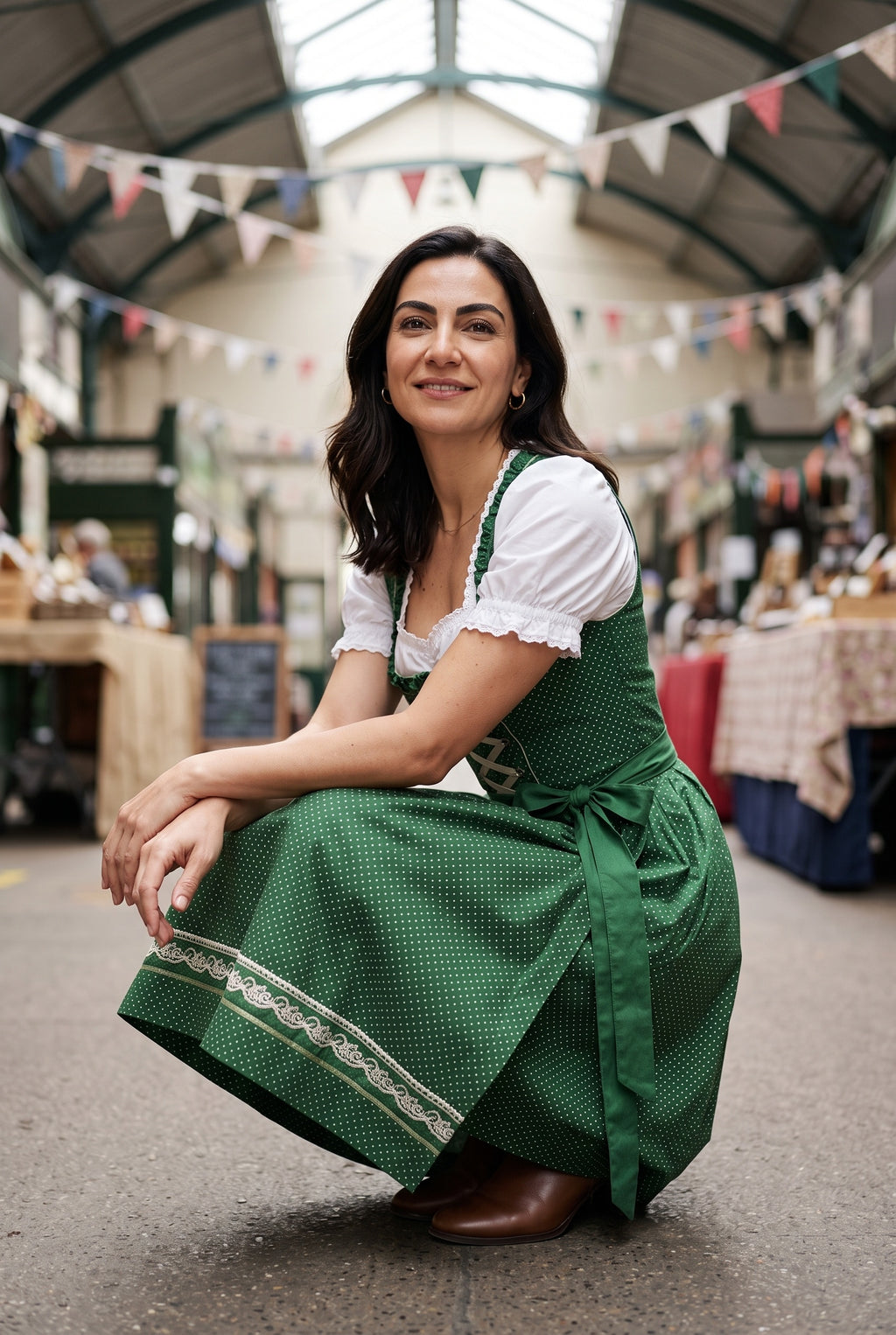 SOLTERI Lydia - Elegant Square Neck Dirndl Dress with Apron