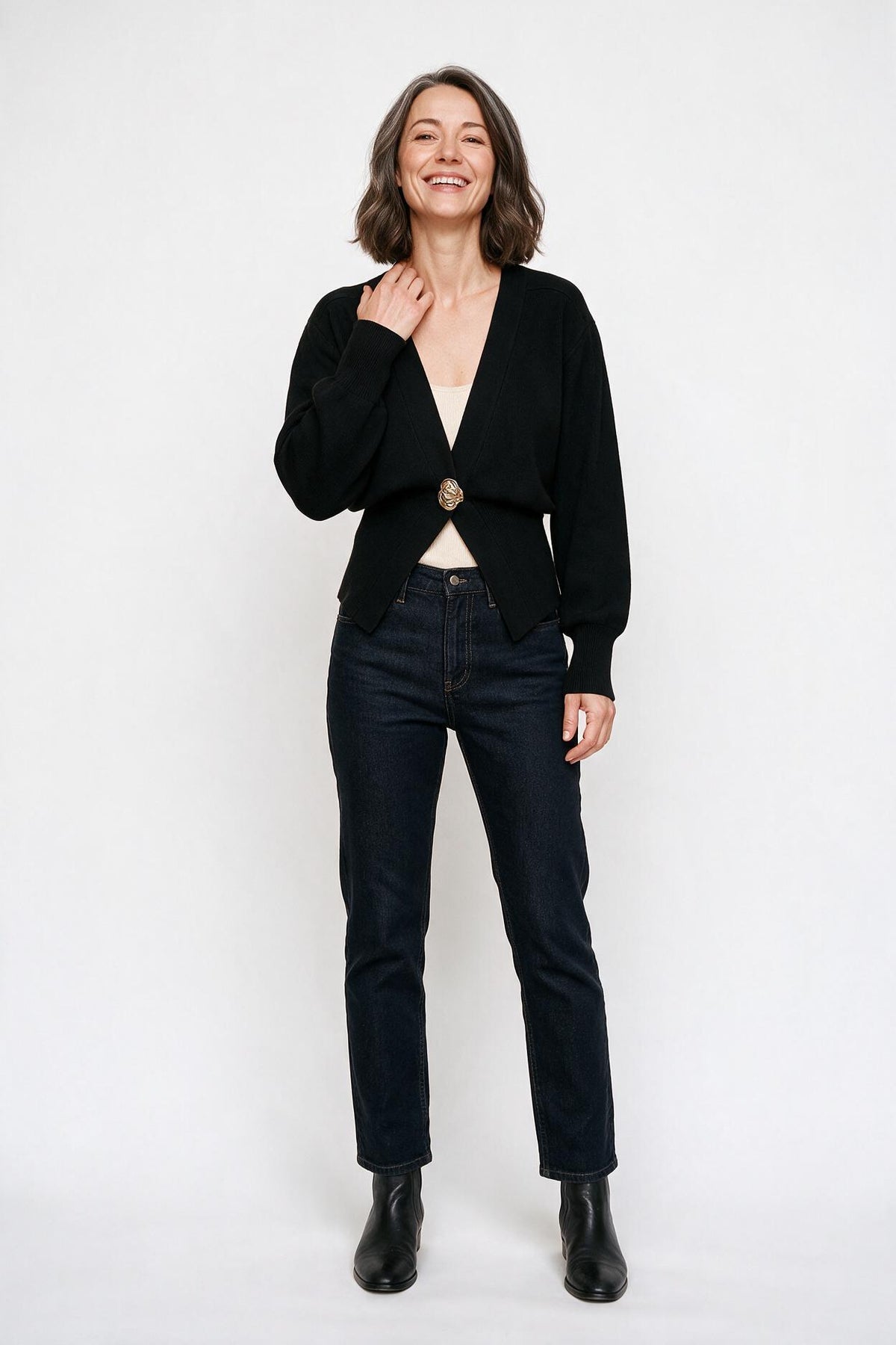 SOLTERI V-Neck Sweater Cardigan