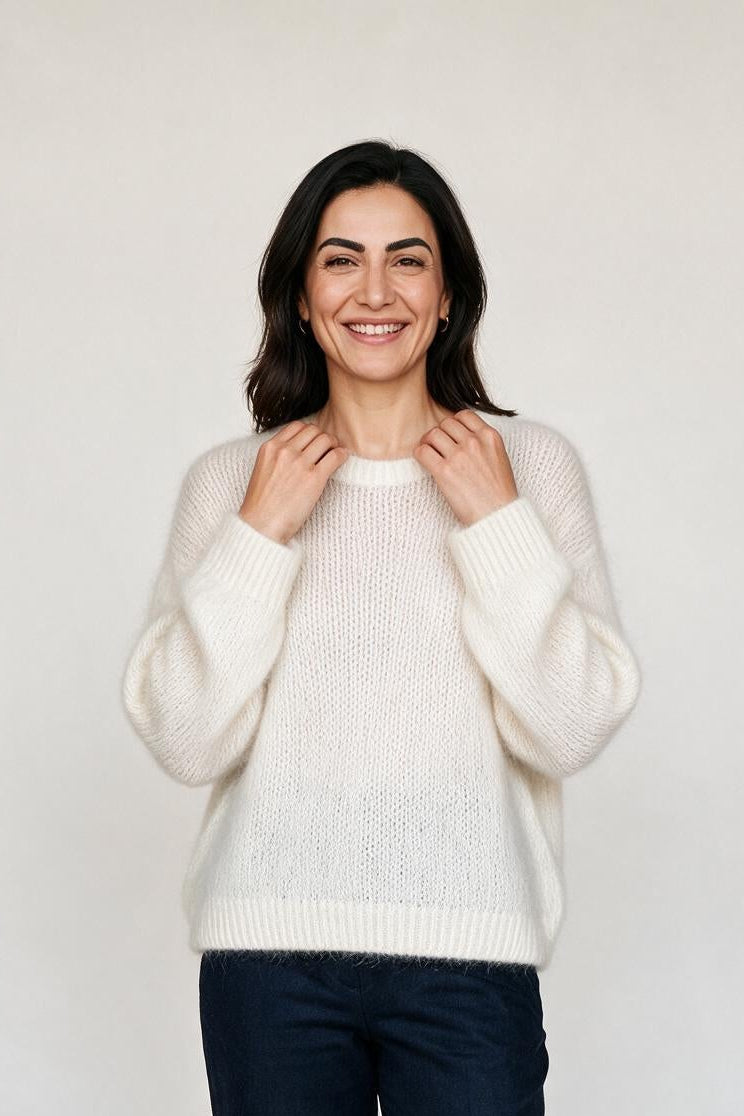 SOLTERI Elegant Solid Color Round Neck Loose Pullover Sweater