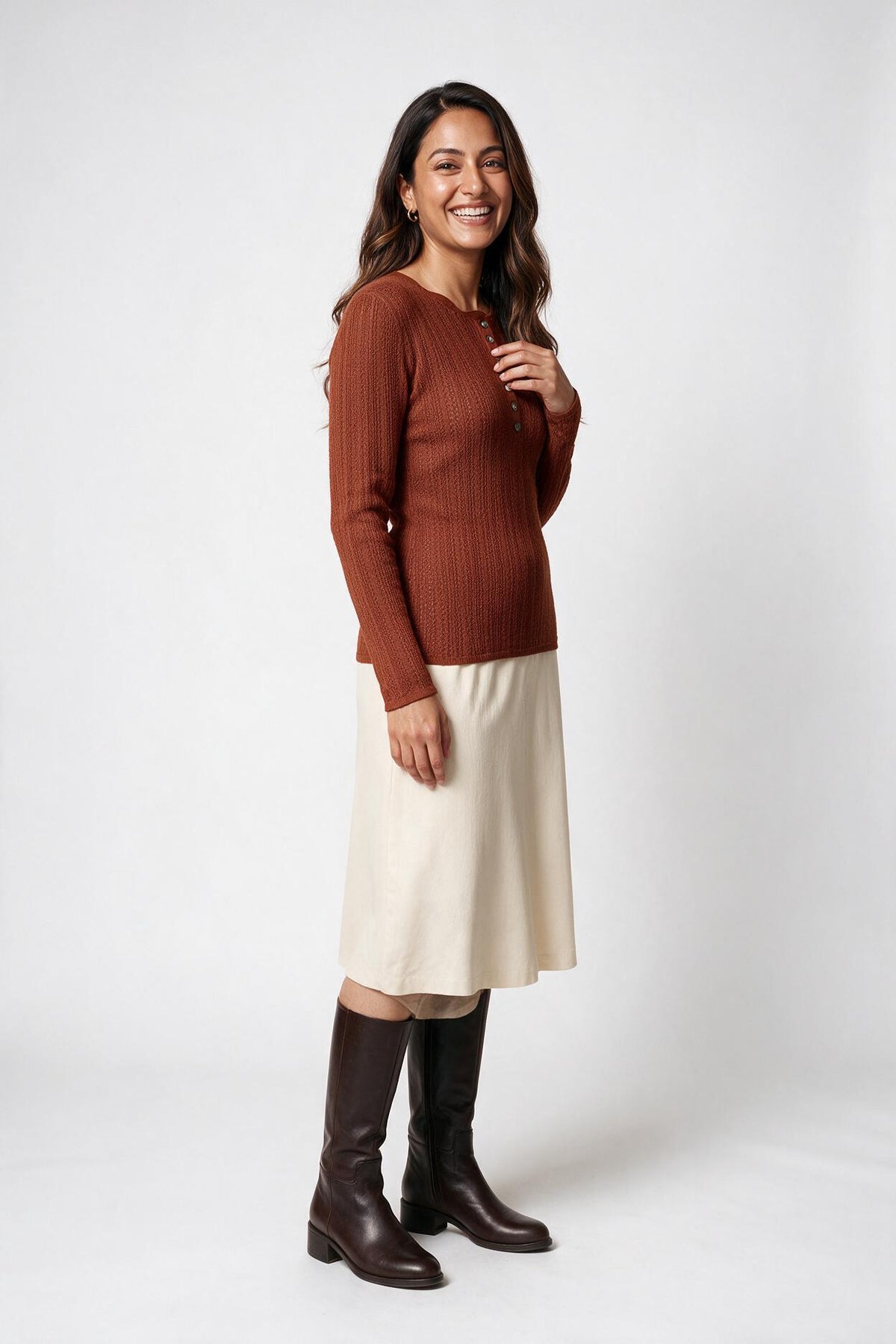 SOLTERI Women's Brown Round Neck Slim Sweater