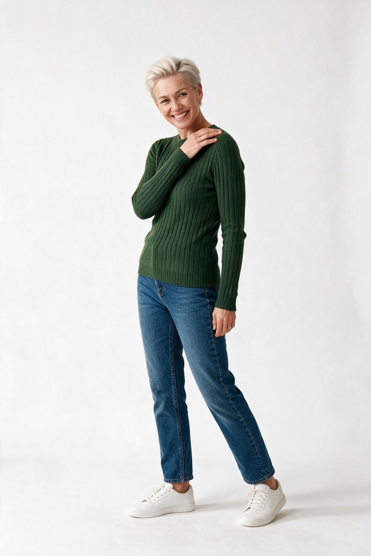 SOLTERI The Round Neck Ribbed Knit Sweater
