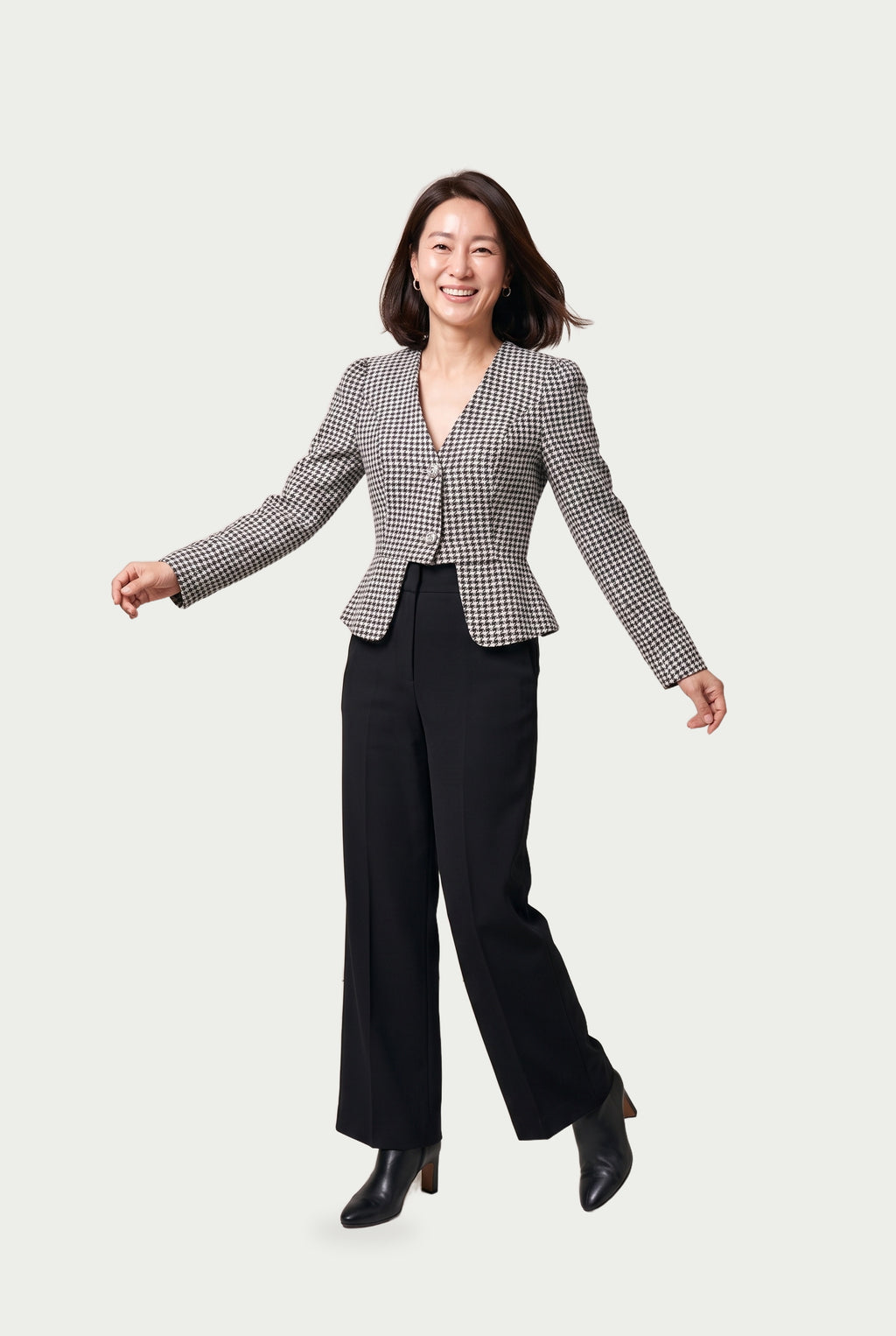 SOLTERI Coralie - Cropped Houndstooth Peplum Jacket