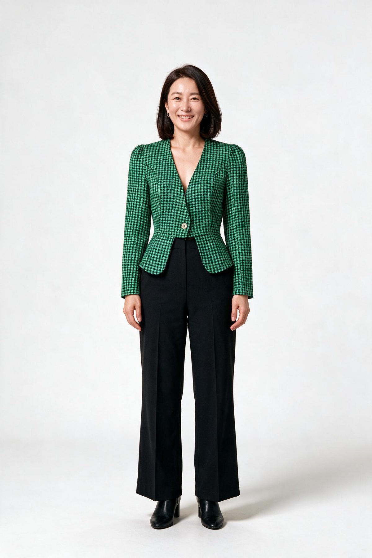 SOLTERI Coralie - Cropped Houndstooth Peplum Jacket - Green