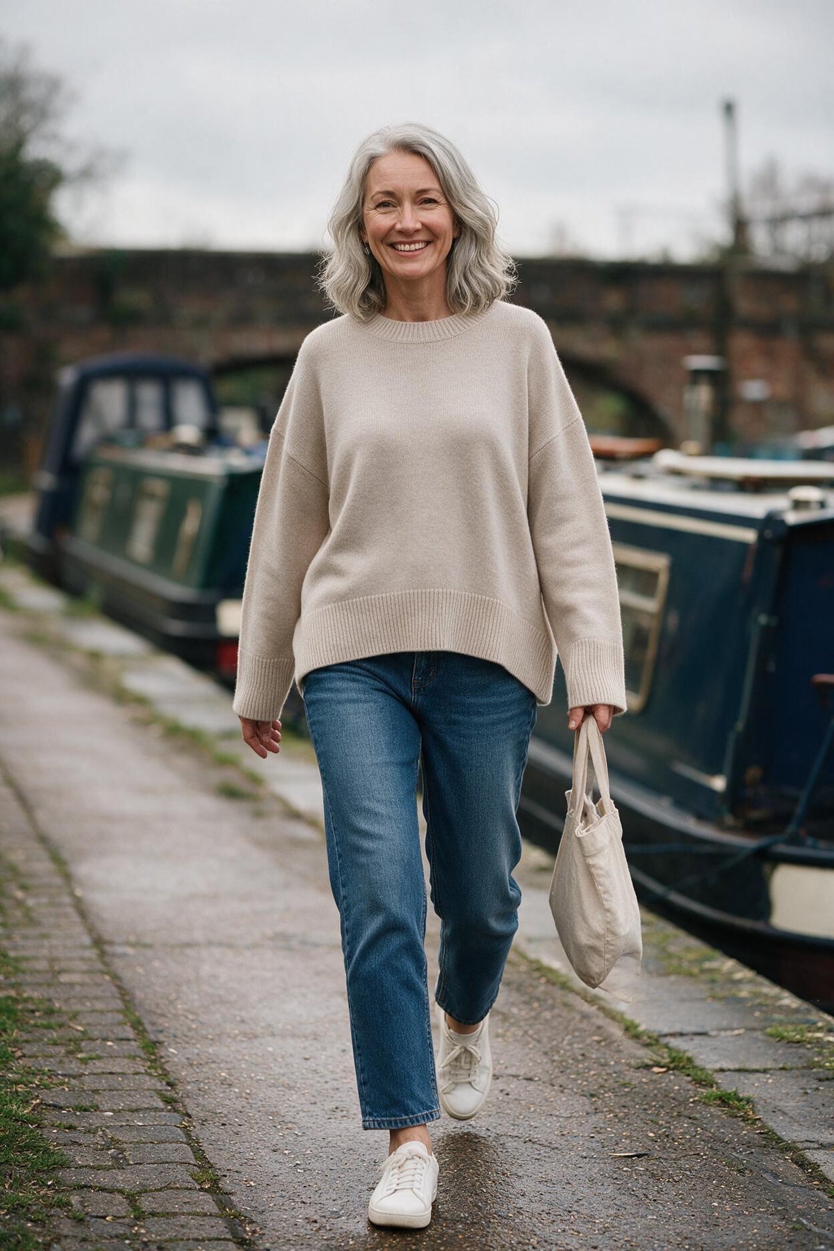 SOLTERI Oversized Crewneck Knit Sweater